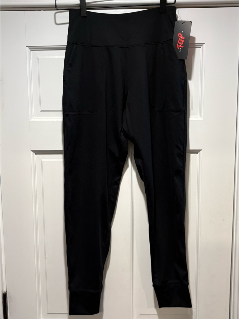 Sleek Black Women's Workout Leggings